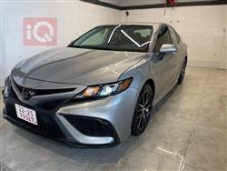 تۆیۆتا کامری